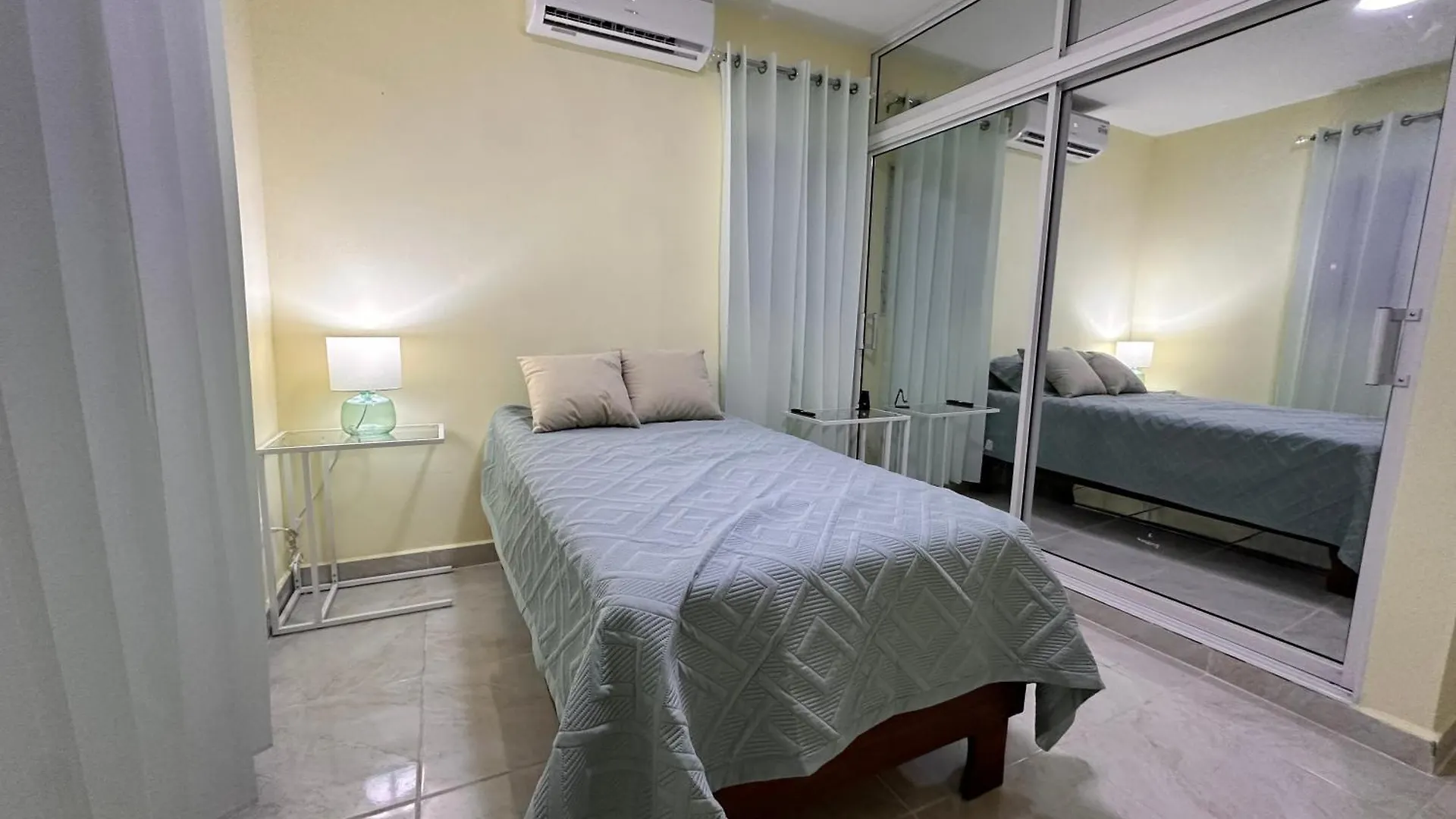 Home Close To The Beach, Free Wifi & Parking, In Quiet Neighborhood Equipped With Acs Nagua Holiday home